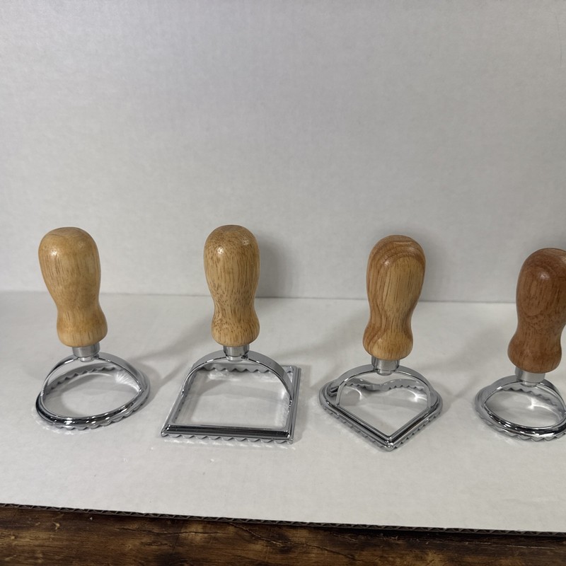 4 PCS RAVIOLI STAMP SET WOOD HANDLE PASTA CUTTER MAKER MOLD KITCHEN GADGET TOOLS
