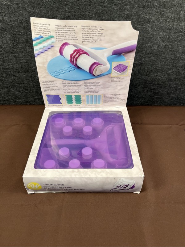 Wilton Ribbon Cutter Kit gallery