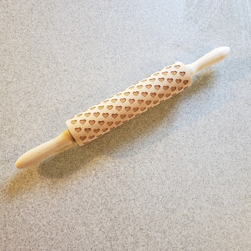 Rolling Pin Heart Embossed For Decorating Cookies Pastries Fondant Wooden