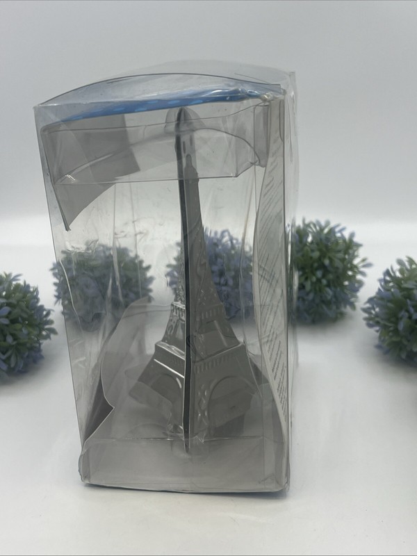 Brand New ChocoMaker Chocolatier Eiffel Tower Chocolate Mold 3.1in x 5in x 3.1in gallery