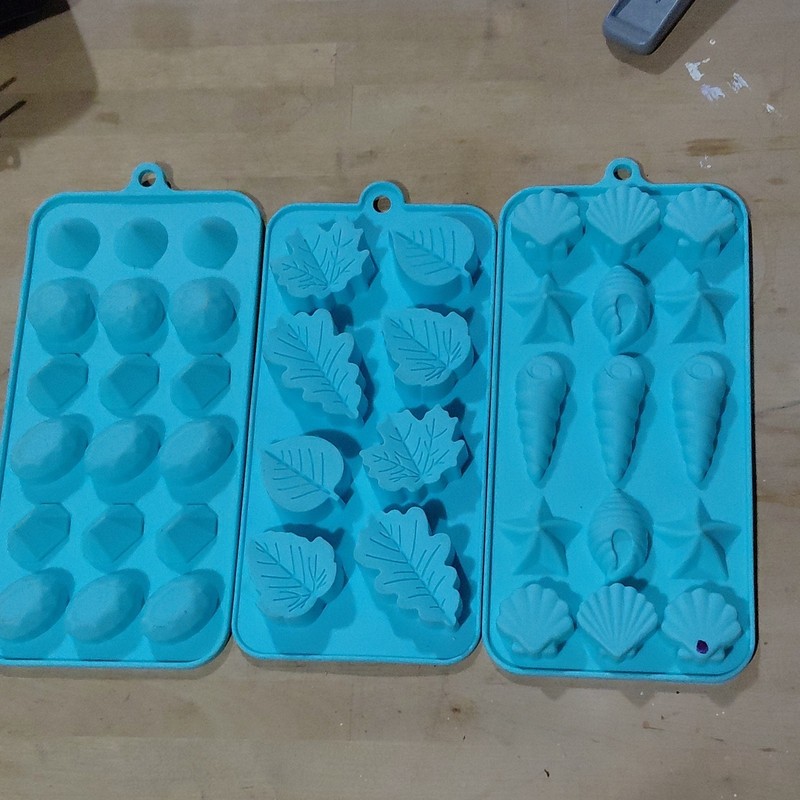 Lot of 3 Blue Silicone Chocolate/Candy Molds Leaves Shells Carrots Stars