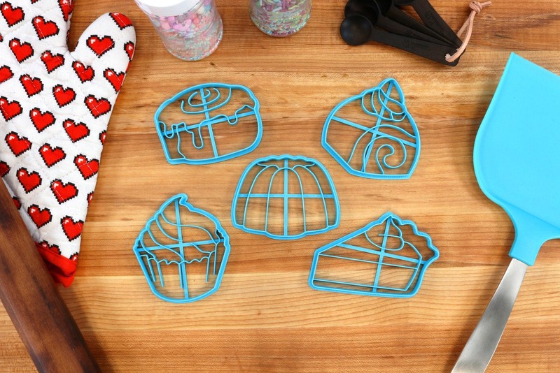 Delicious Dessert Cookie Cutters - Cake Roll, Cinamon Roll, Cupcake, gelatin gallery