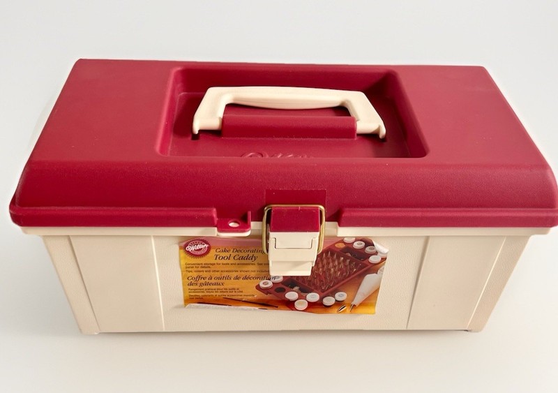 Wilton Cake Decorating Tool Caddy Set Tips Bags Guide Beginner Kit Vintage Y2K