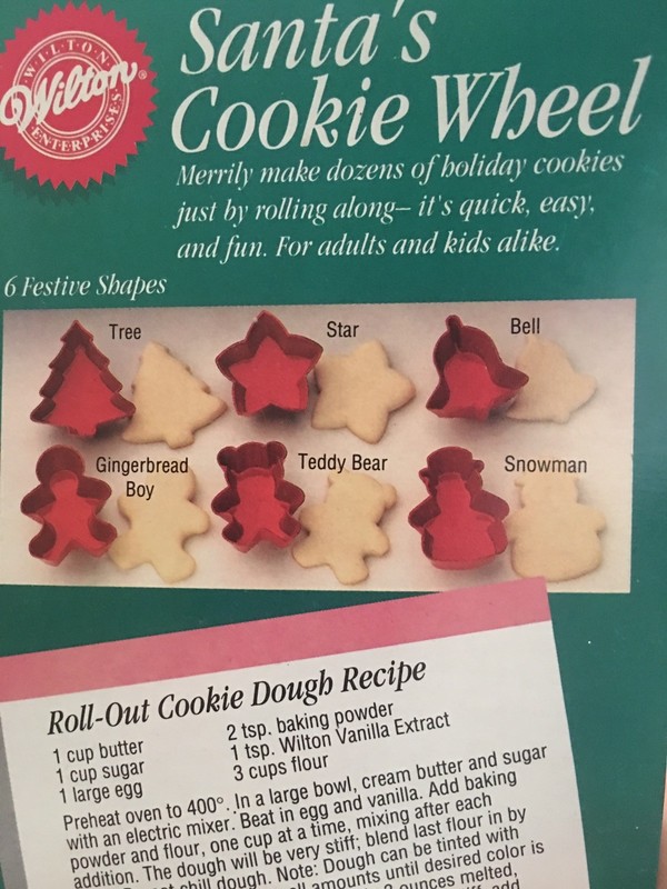 6 Christmas Cookie Cutter Wheel Tree Bell Gingerbread Teddybear Snowman