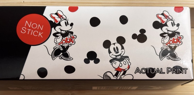 Disney Mickey & Minnie Mouse Non-Stick Baking Liners Oven Safe 450°F Set Of 2 gallery