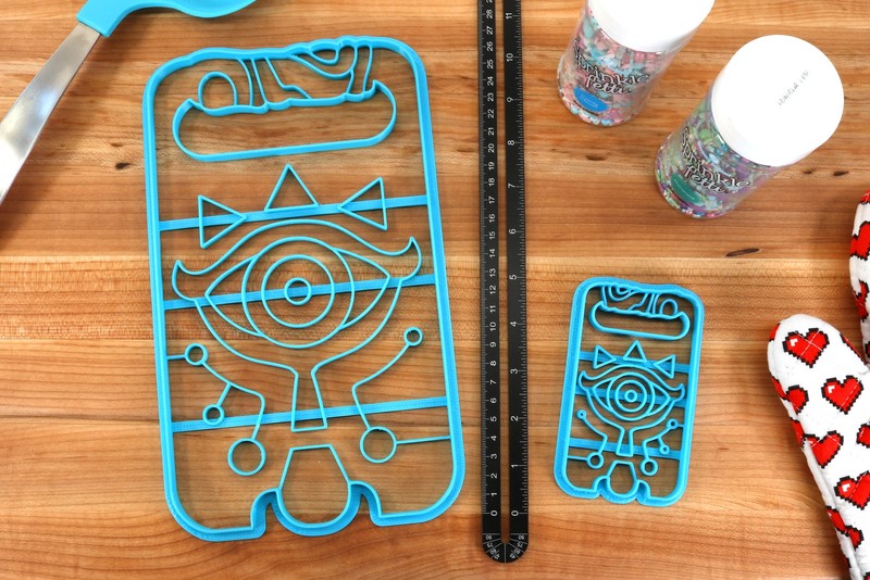 XL 12 Inch Sheikah Slate Cookie Cutter – Zelda Large Cookies