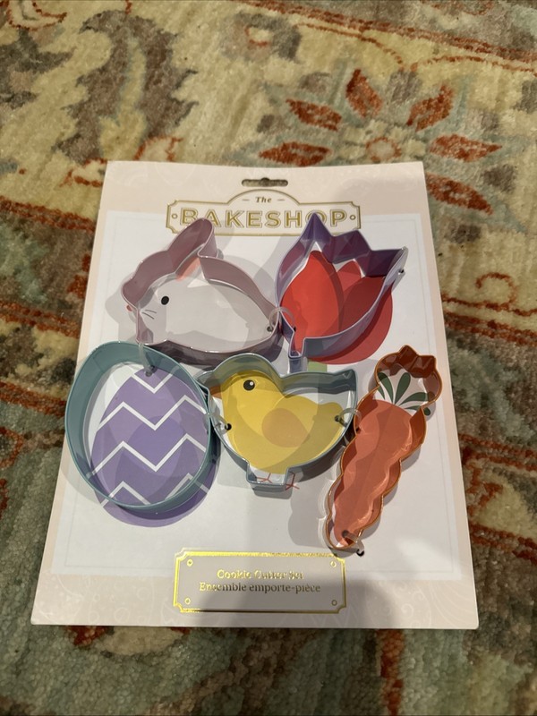 NEW THE BAKE SHOP EASTER COOKIE CUTTER SET- BUNNIES & EASTER EGGS- LOT 5