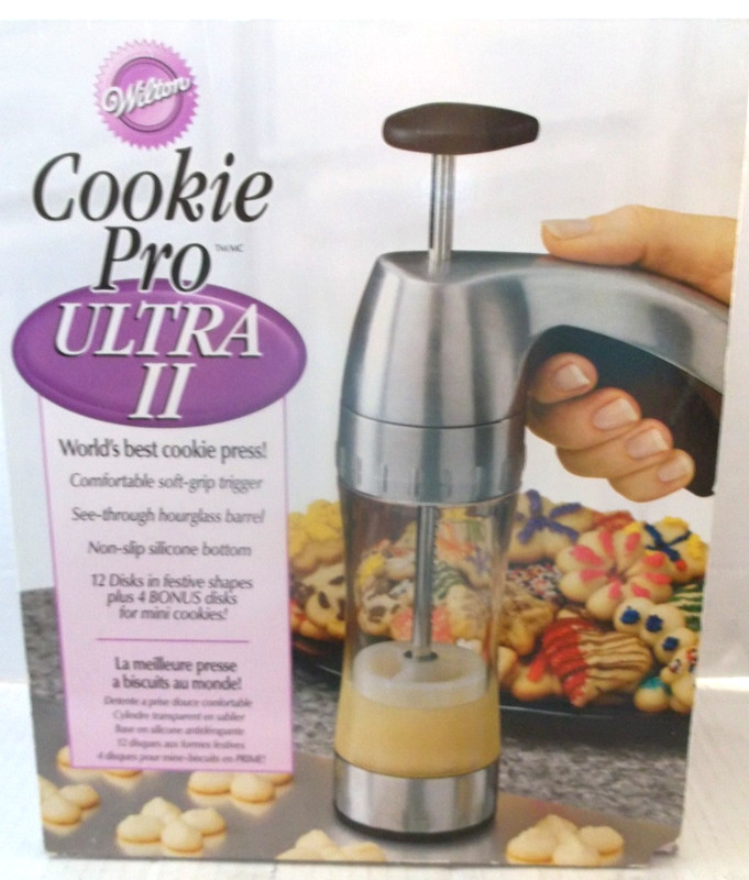 Wilton Cookie Pro Ultra II Cookie Press w/ 16 Disks & Box – 2006