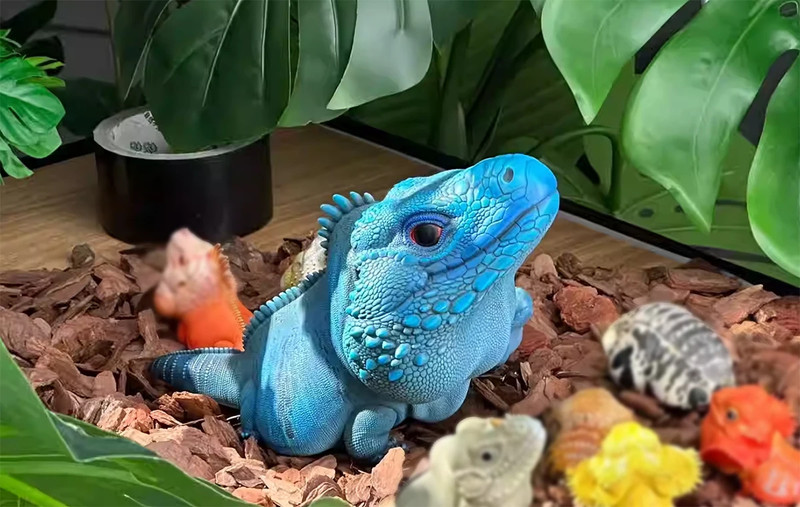 Small Lizard mold Resin, plaster, candle, soap mold 0-7 gallery