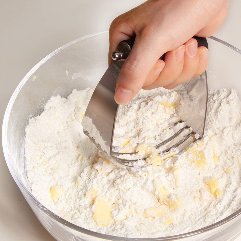 Compact Black Dough Blender - Elevate Your Baking with Stainless Steel Comfort gallery