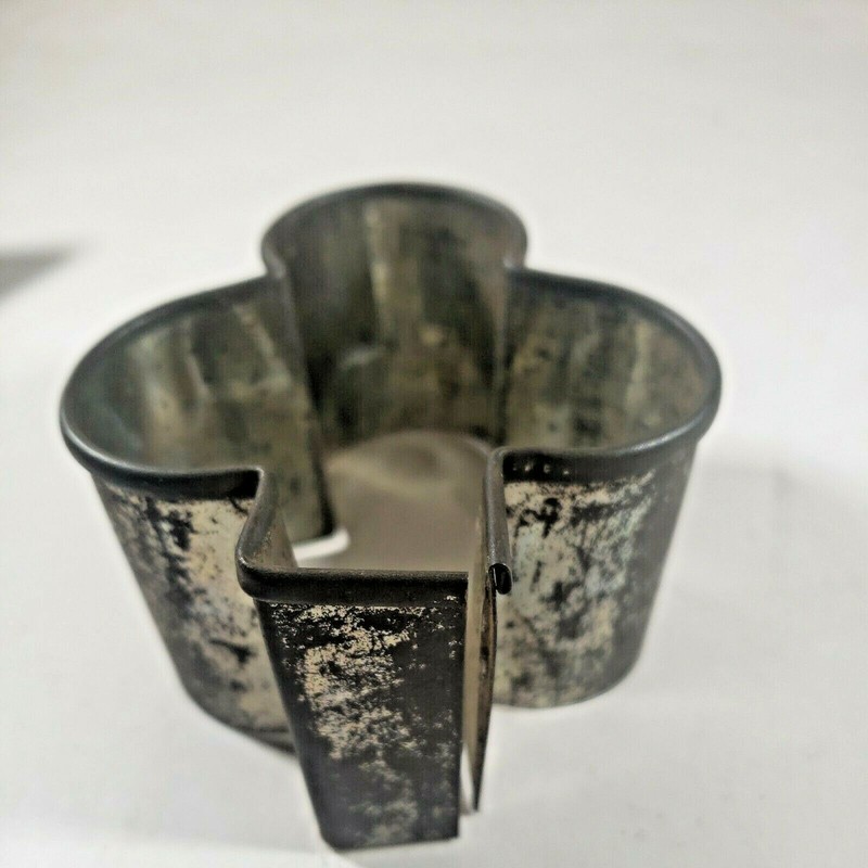 Vintage Tin Cookie Cutters Clover Stars Moon Spade Set of 5 gallery