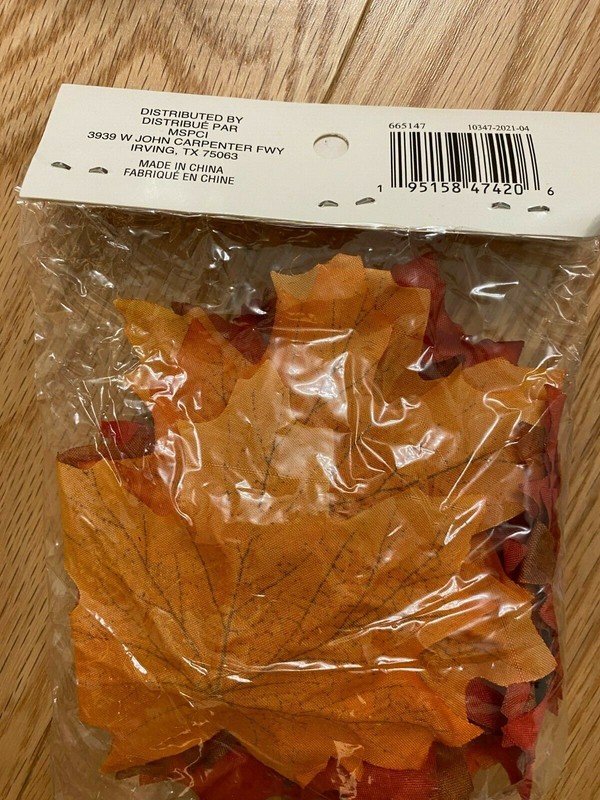 Ashland Decor Leaves and Cookie cutters *NEW SEALED* gallery