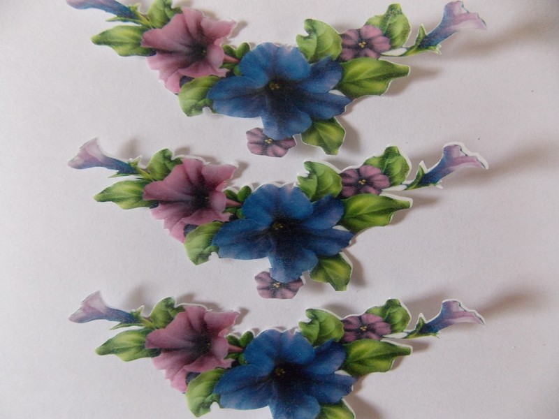 8 Precut Edible Wafer Paper Flower Garland cake and cupcake toppers (7) gallery
