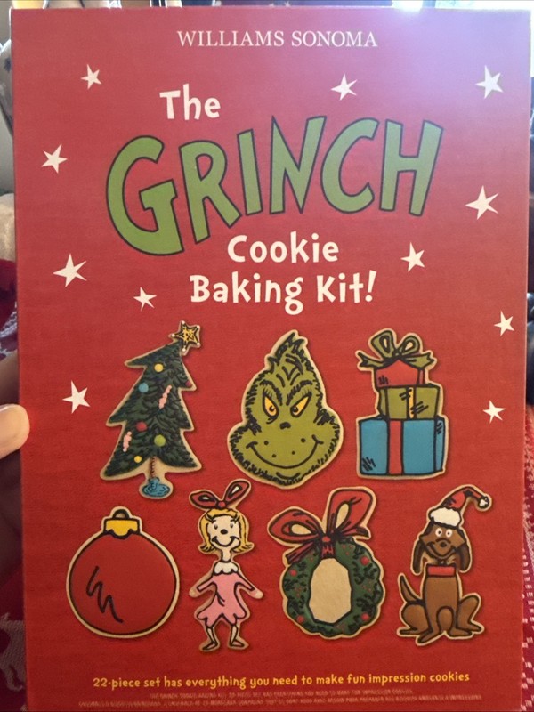 Williams Sonoma “The Grinch” Cookie Baking Kit 22 Piece Set NEW IN BOX