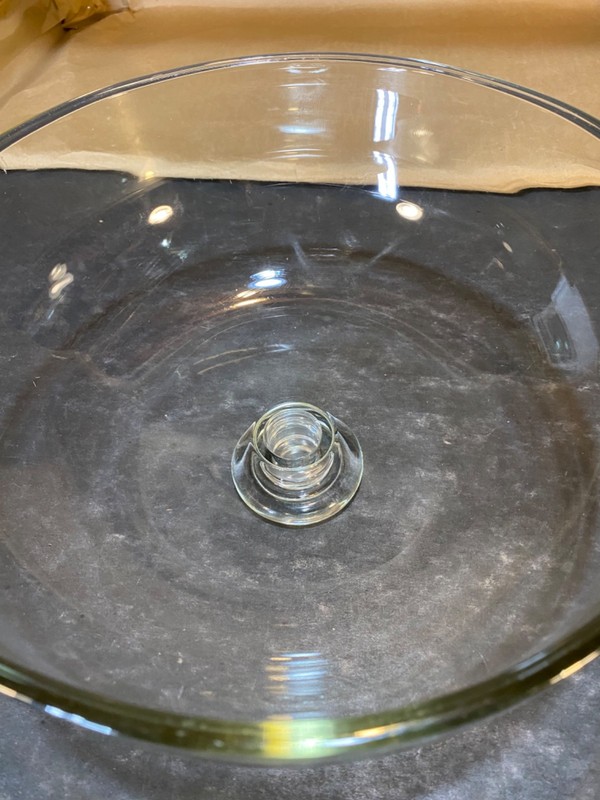 Clear 11" Cake Cloche - Thick - 2.5 inch diameter handle. GORGEOUS gallery