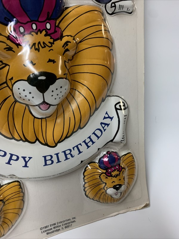 Vintage Wilton King for a Day Cake Top Set 1991 Happy Birthday NOS gallery