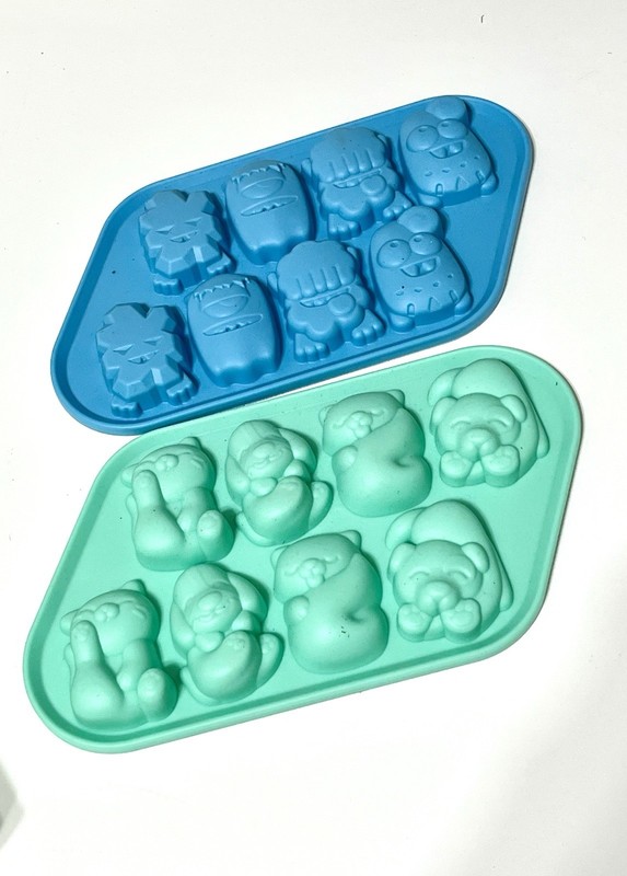 Chocolate Or Craft Dogs Cats Monster Silicone Molds 2 pack gallery