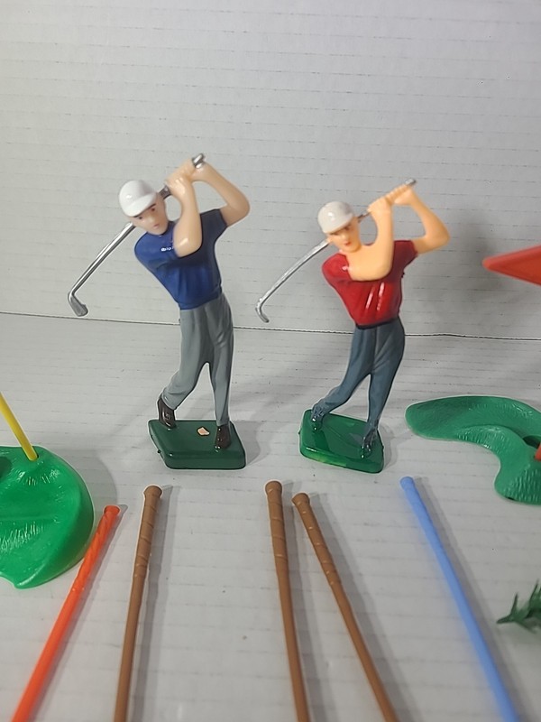 Large Lot Vintage Wilton Golf Themed Cake Topper Cake Decoration Set - 23 Pieces gallery