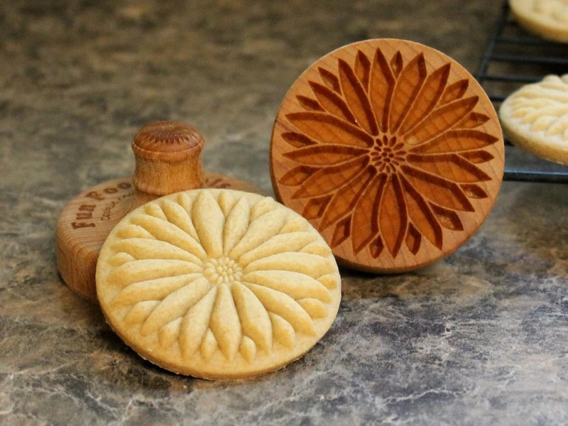 Wood Cookie Stamp, 2.5 Inch (Sunflower CS-028) gallery