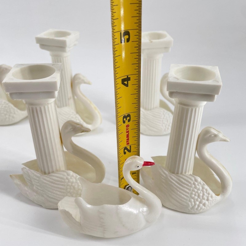 Wilton White Swan Pillar Cake Separators #779 Unbranded Small Decorative Swans gallery