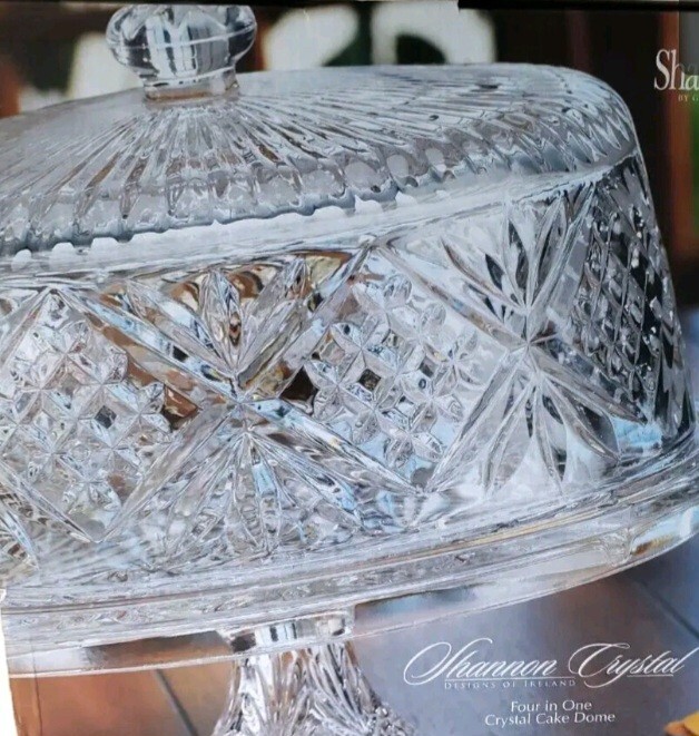 Shannon, Crystal 4 in 1 Cake Dome.