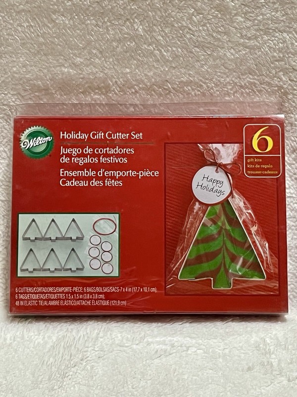 NEW Wilton Christmas Tree Holiday Gift Cutter Set 5 Cookie Cutters Kit 6 Bags