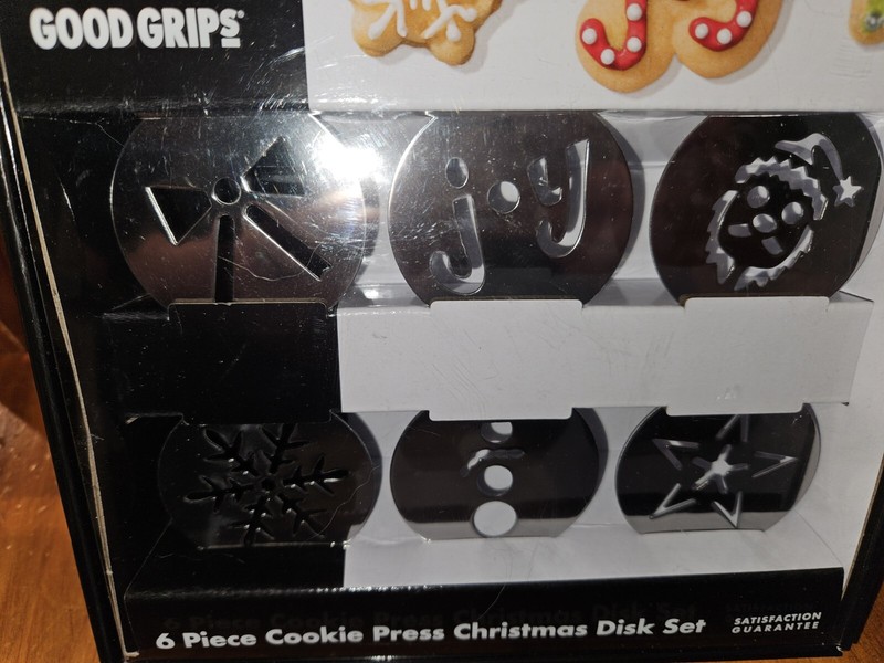 OXO Good Grips 6 Piece Cookie Press Christmas Disk Set New gallery