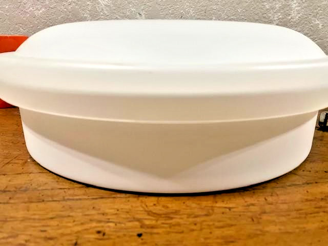 Mainstay 4 in 1 - Carrier with Lid - Cupcakes, Deviled Eggs, Pies & Cakes gallery