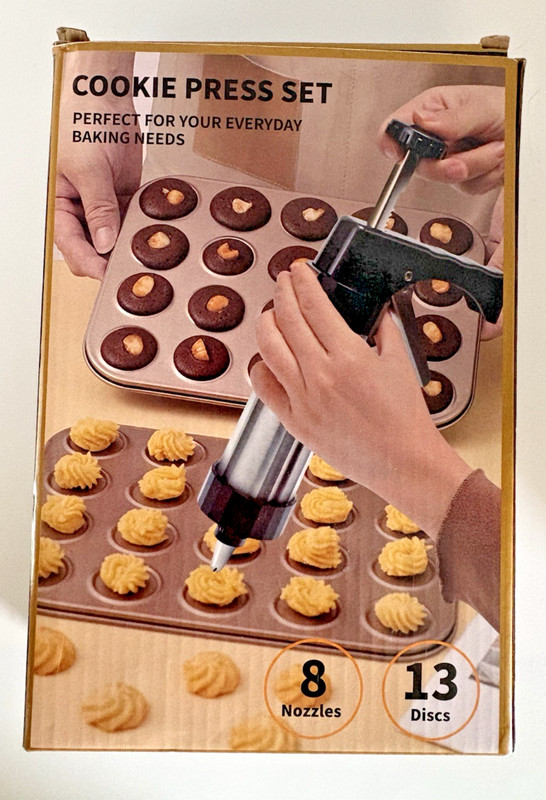 Cookie Press Set – 1 Cookie Press, 8 Nozzles, 13 Discs and Cookie Recipe