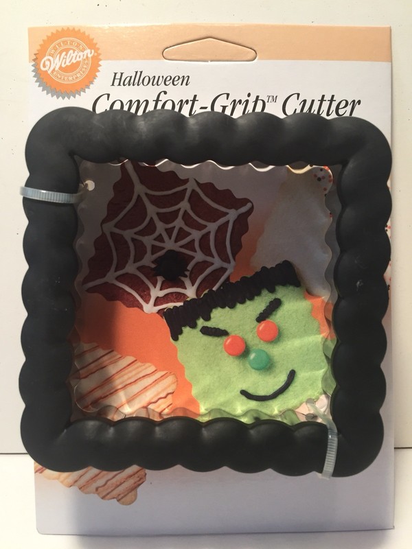 Discontinued New Old Stock Wilton Comfort Grip 3-1/2” Square Cookie Cutter