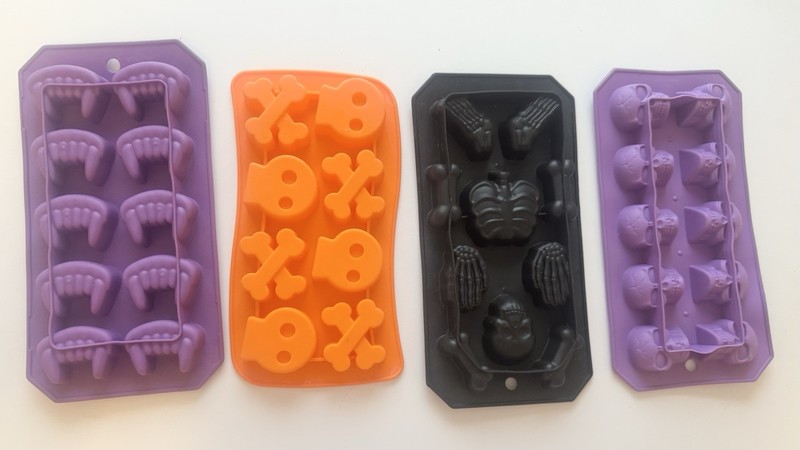Halloween Scary Silicone Ice Cube Candy Molds Skull Cross Bones Skelton Lot of 4