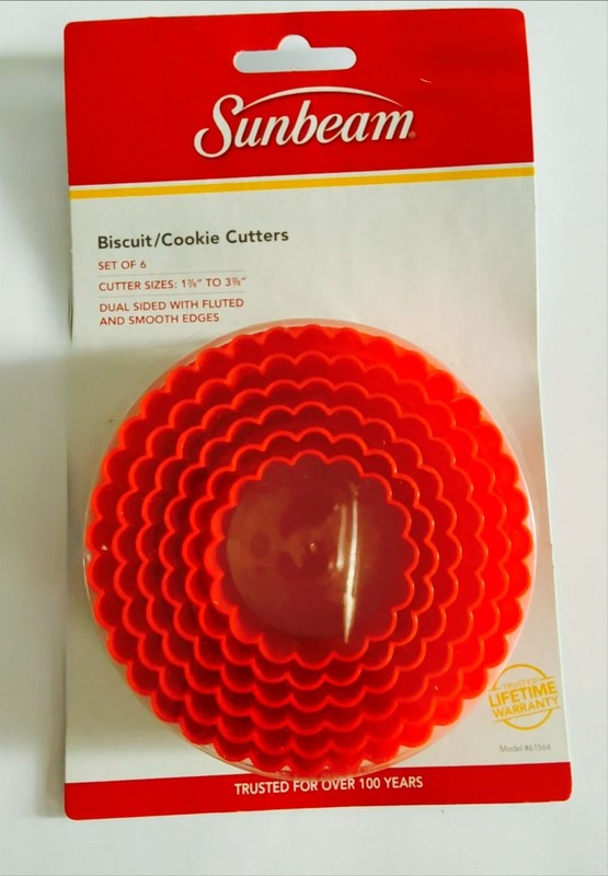 Cookie Cutters Biscuit Cutter Set of 6 Dual Sided Fluted and Smooth Edges Dough gallery