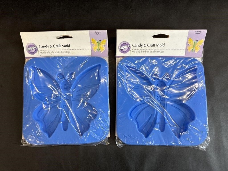 Wilton Silicone Butterfly Candy & Craft Mold 2pc Set 2006 Bake/Confection Gift