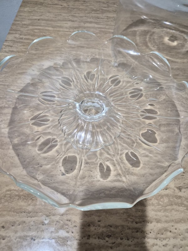 Glass Decorative Cake Stand with Lid