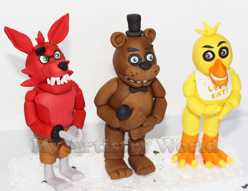 Edible Five Nights at Freddy’s 3D fondant cake topper. Any character of FNAF