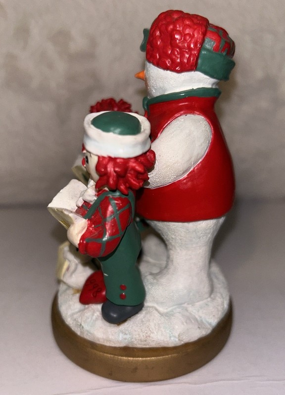 Snowden & Friends Raggedy Ann & Andy Cookie Press Wreath Vintage 1998 gallery