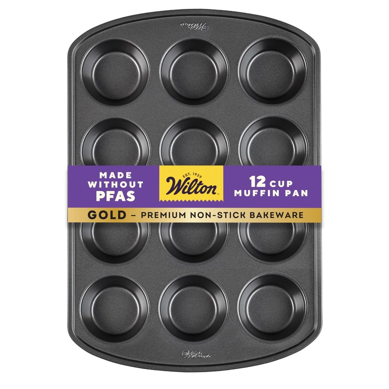 Wilton Gold Non-Stick Bakeware Standart: 10.5 x 15 x 2 in. 12-cup pan, Silver