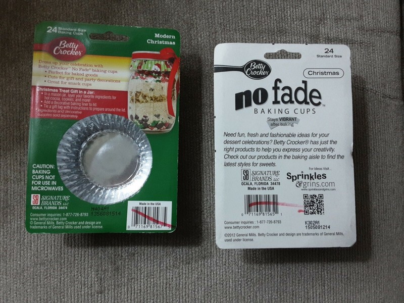 BETTY CROCKER Christmas Baking Cups No Fade 6 Pkgs of 24 Each gallery