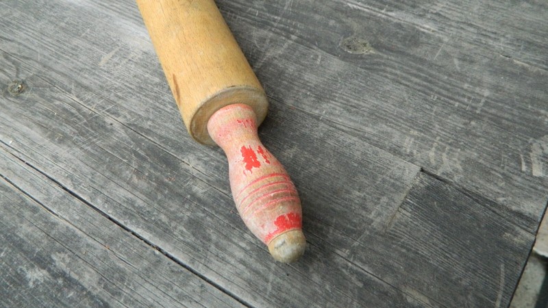 VINTAGE Wooden Rolling Pin Red Handle 15" Kitchen Retro Decor gallery