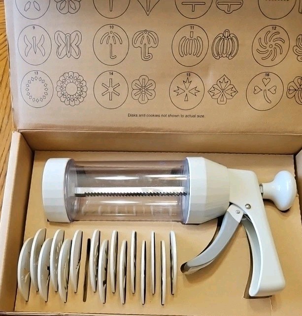 Pampered Chef Cookie Press No 1525 Baking Decorative w/ 15 Disks Holiday Baking