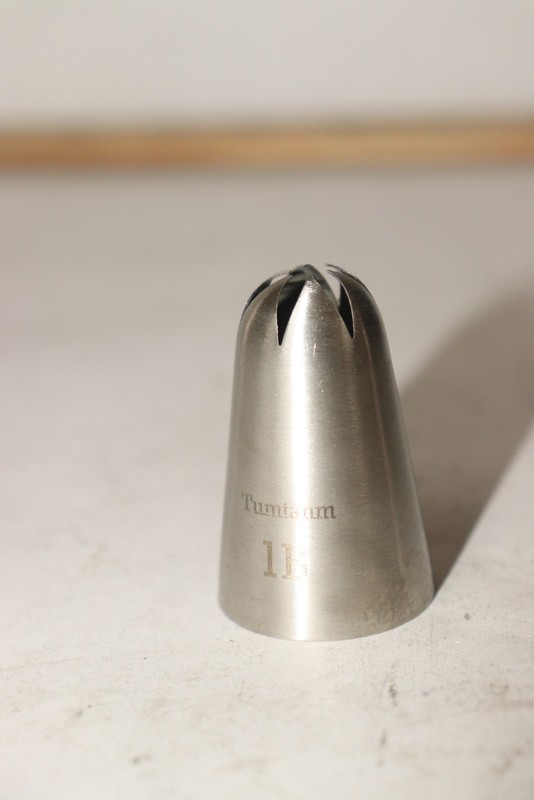 Tumtanm Extra Large Piping Nozzle 1B