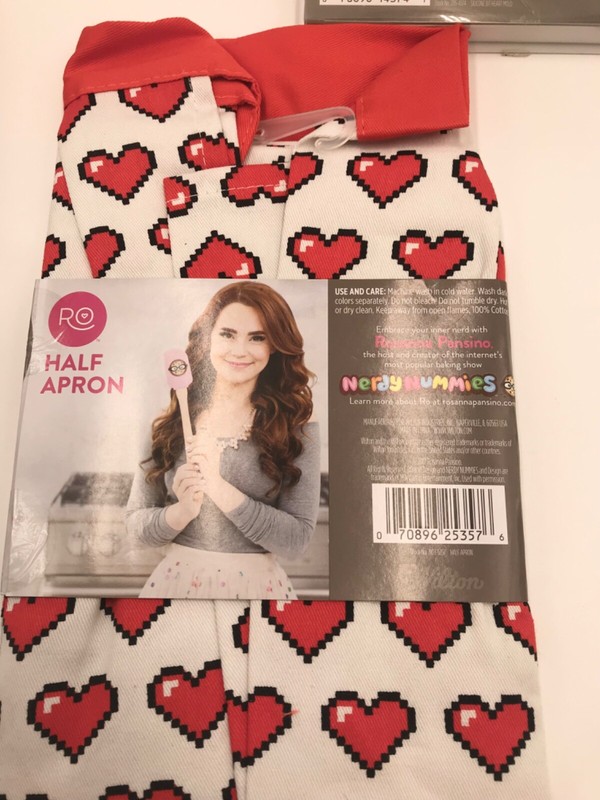 Lot of 3 (2) Wilton 12 Cavity Silicone Candy Mold, Pixel Hearts (1) Half Apron gallery