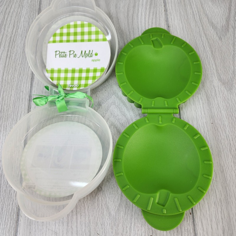 Tovolo Petite Pie Mold – Apple (4") Mini Pies On-The-Go Dessert Recipes Country gallery
