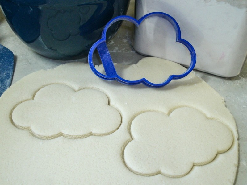CLOUD CLOUDY RAIN WATER VAPOR WEATHER SPECIAL OCCASION COOKIE CUTTER USA PR835 gallery