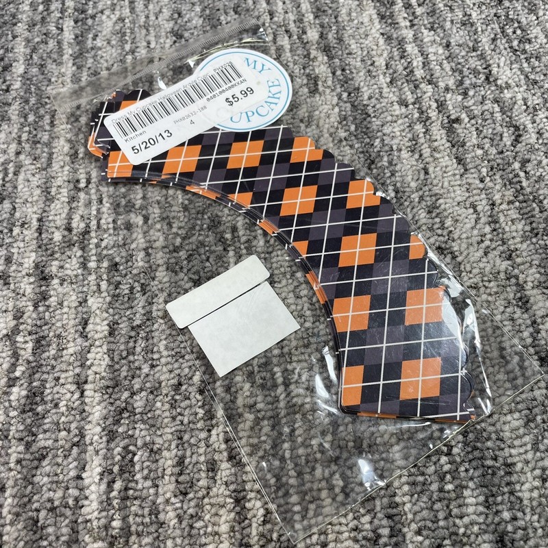 Lot of 2 Dress My Cupcake Halloween Argyle Cupcake Wrappers (Sets of 12) gallery