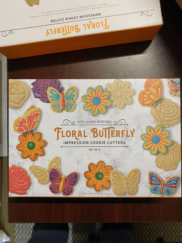 NEW Williams Sonoma Spring Floral Butterfly Impression Cookie Cutter Set= 6 NWT
