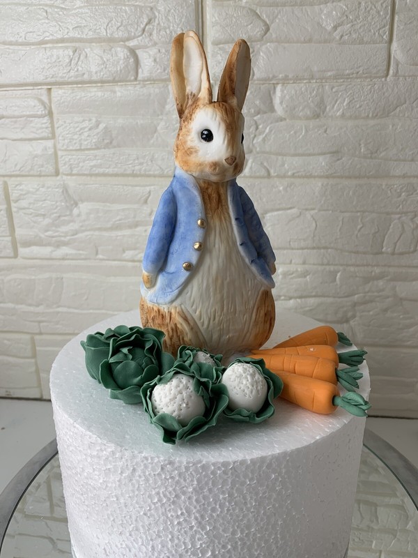 EDIBLE VERY LARGE PETER RABBIT CAKE TOPPER DECORATION Birthday gallery