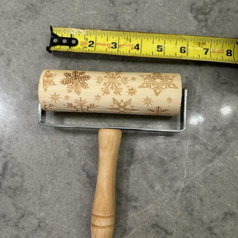 Single Hand Wooden Snowflake-Embossed Rolling Pin Festive Cooking Fun 5" Surface gallery