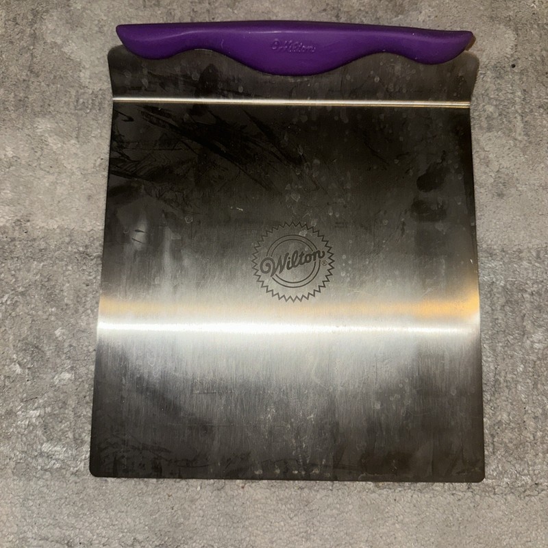 Wilton Cake Lifter Slicer Cutter Cookie Scoop 8" Stainless Steel Non Slip Handle