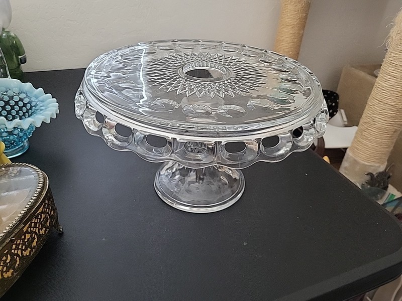 MCKEE Plymouth Thumbprint VTG 1940s Cake Stand Lace Edge Rum Well 10.25" x 6.5"